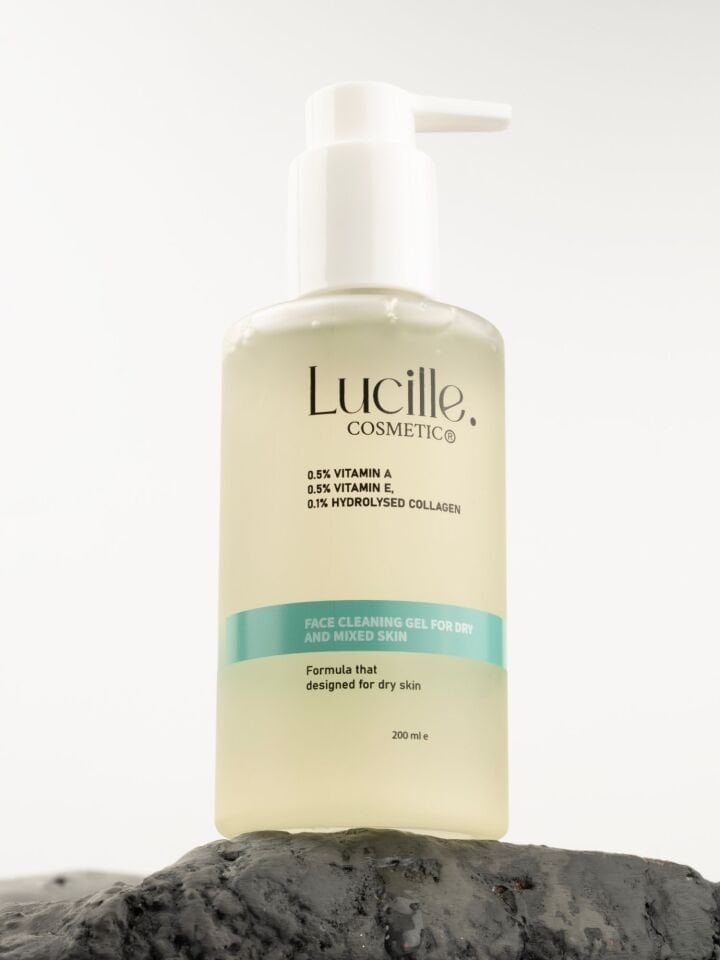 Lucille Yıkama Jeli Kuru Ve Karma Ciltler Için - Kolajen Ve Vitamin Içerikli ( Vegan Içerik ) - 200 ml